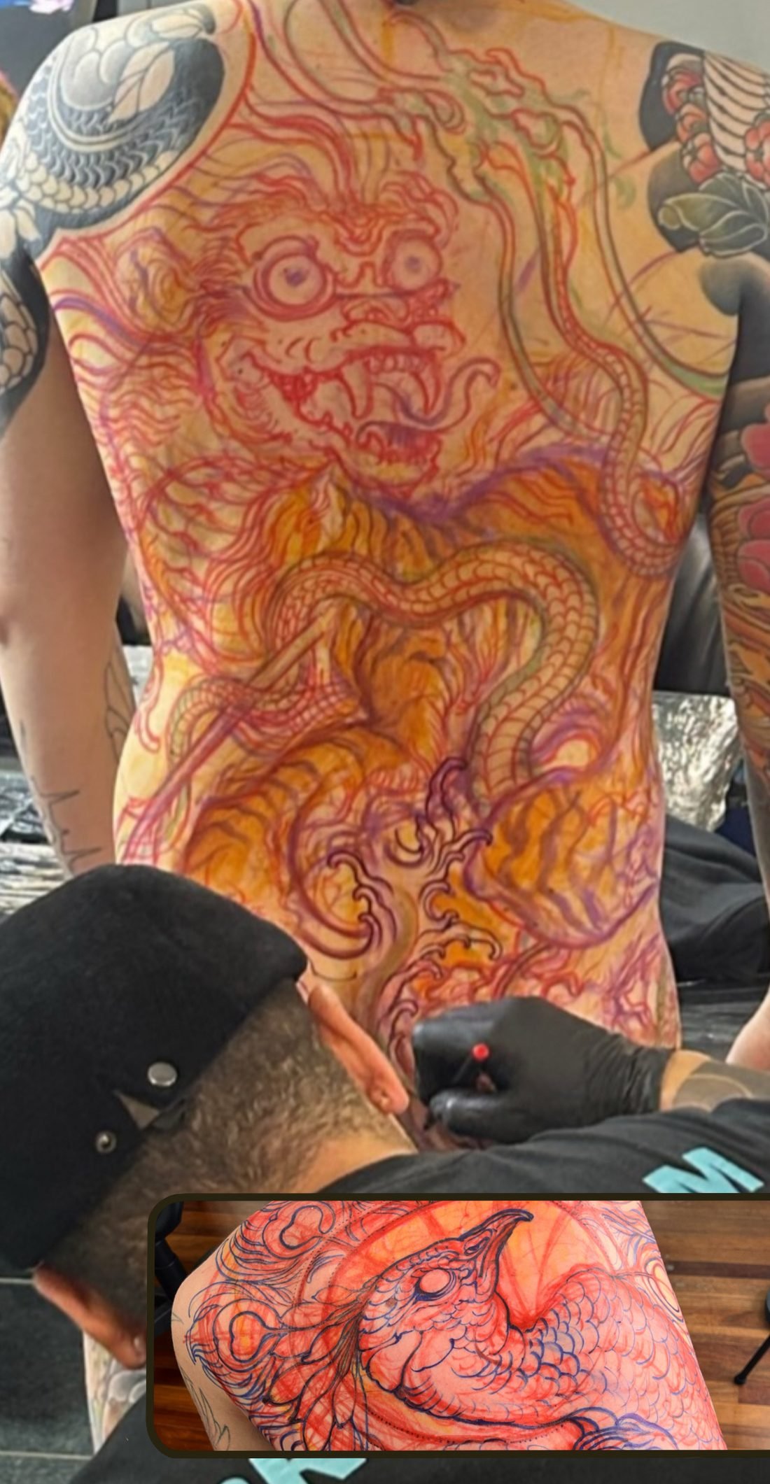 Freehand desenhado direto na pele: costas inteiras com criatura oriental a marcador
