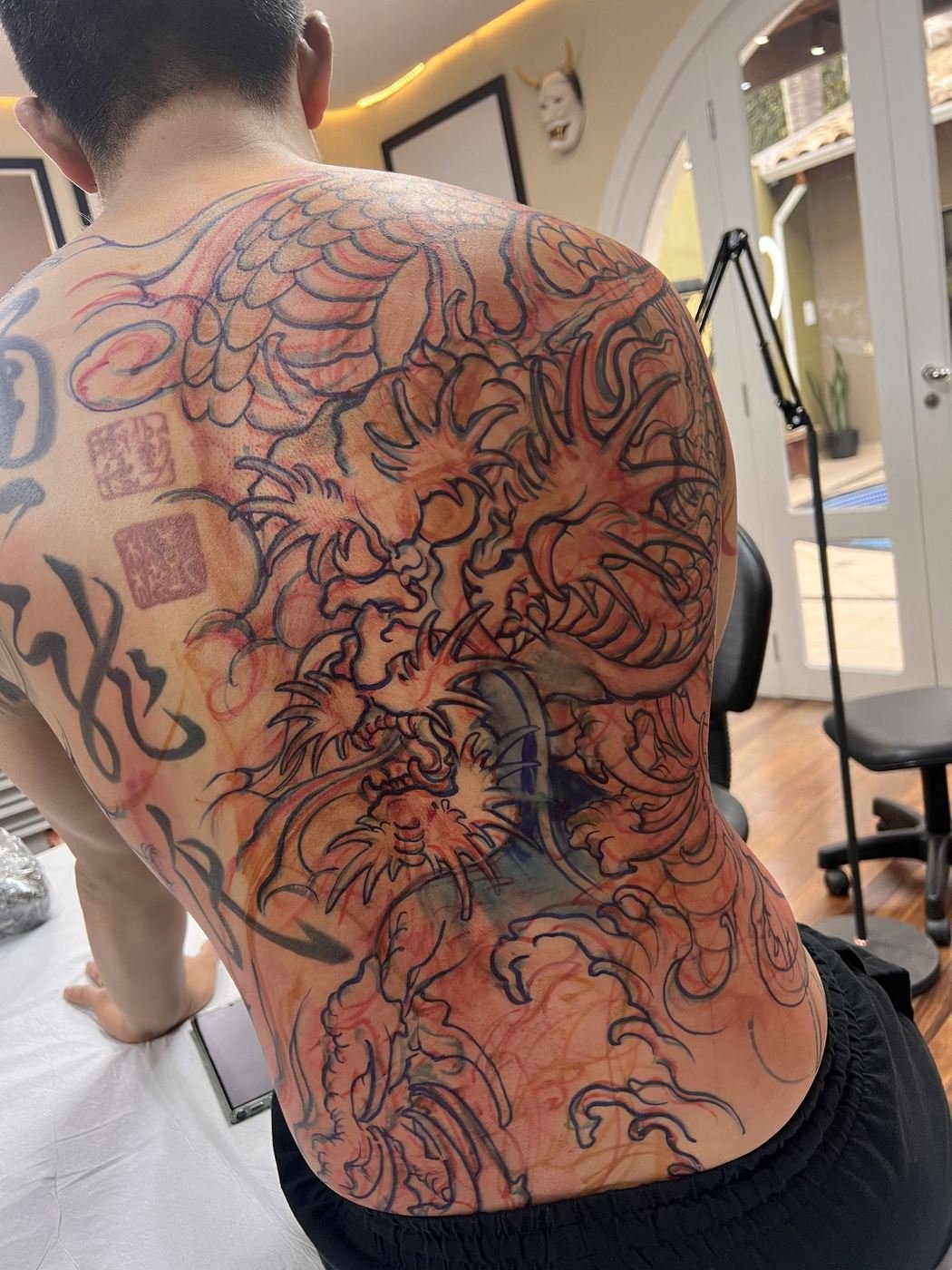 Freehand de dragão em processo