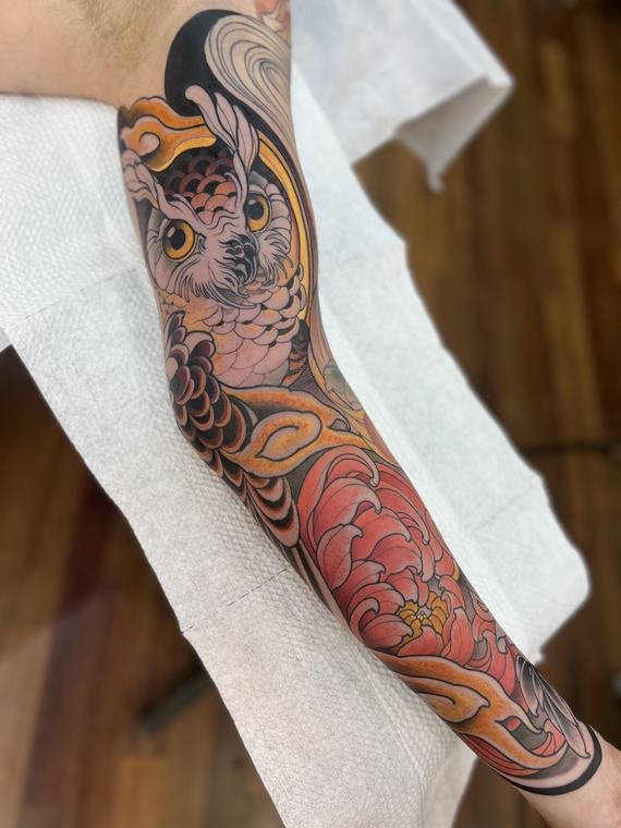 Coruja, tatuagem de Denis Vazios