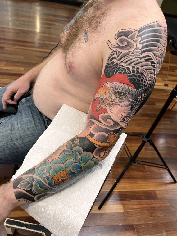 Hannya e ondas, tatuagem de Denis Vazios
